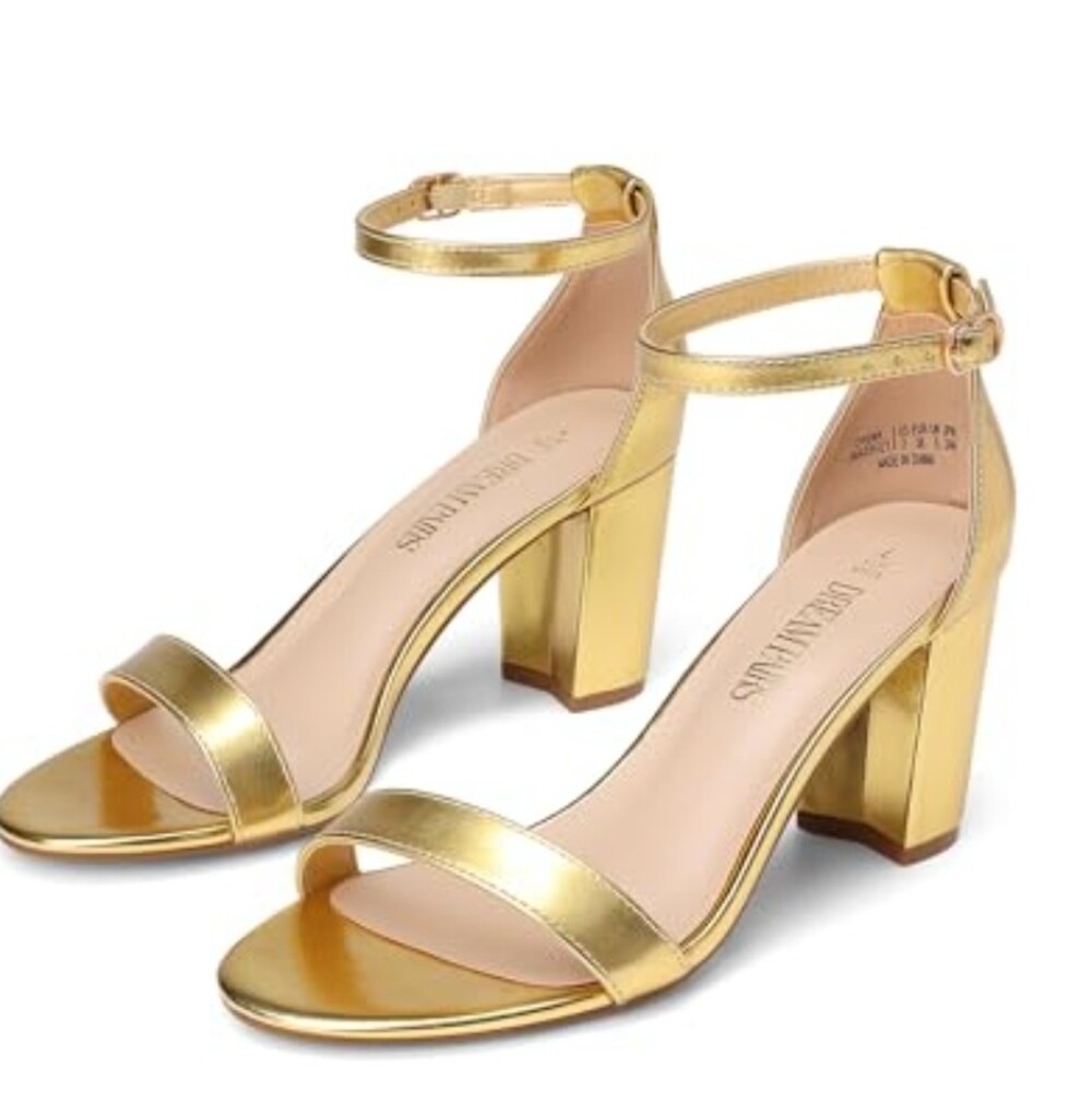 Dream Pairs Chunk Gold Heels US 7 NWT